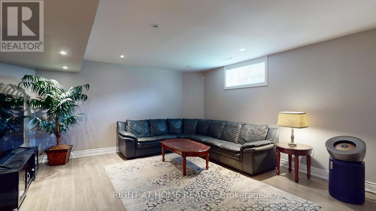 129 MAPLE LEAF DRIVE Image 40