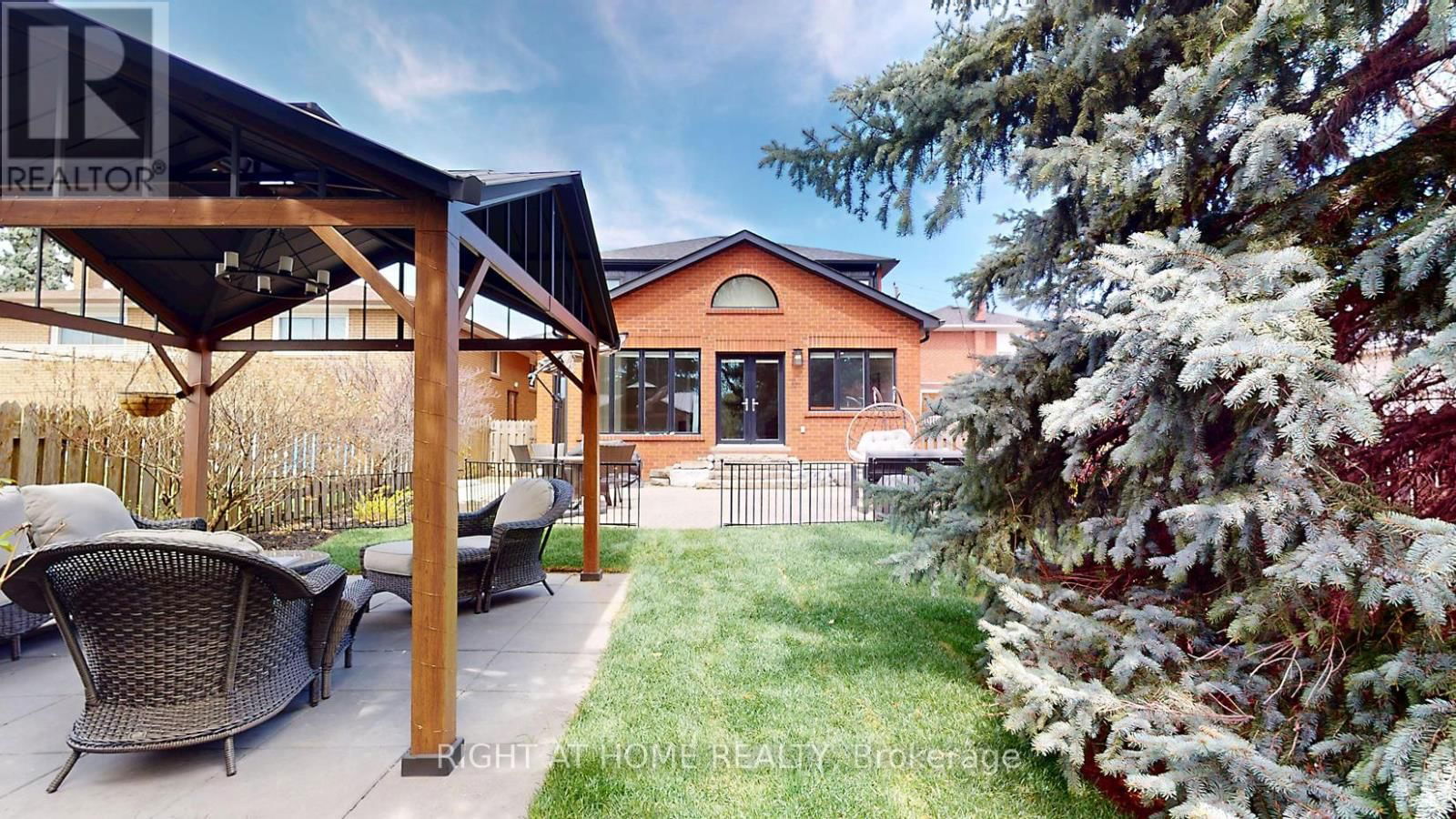 129 MAPLE LEAF DRIVE Image 44