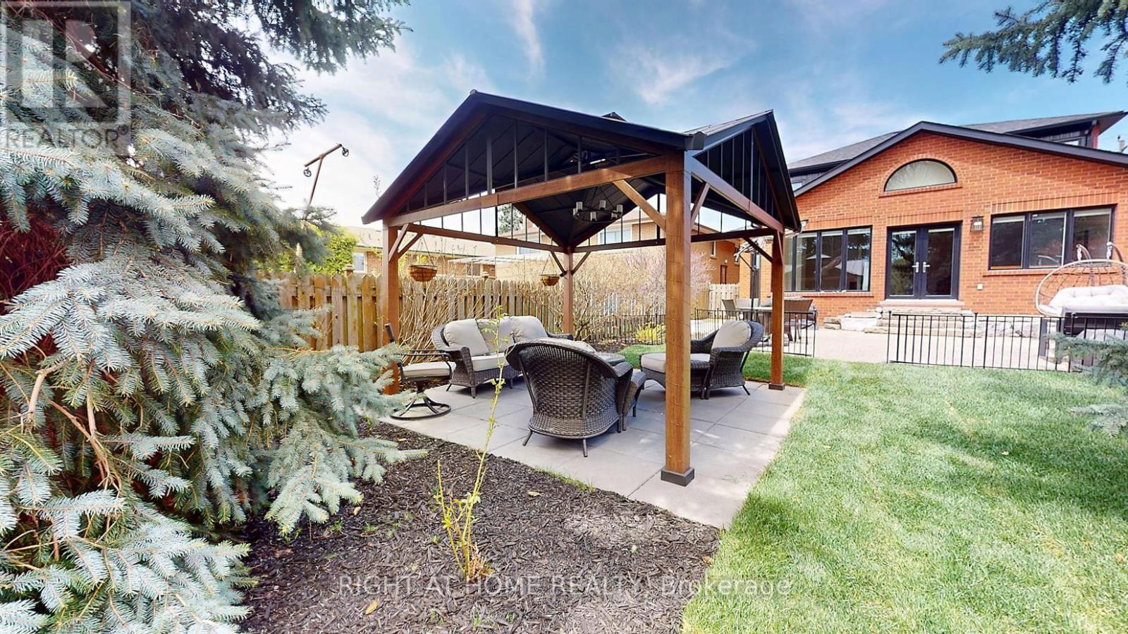 129 MAPLE LEAF DRIVE Image 45
