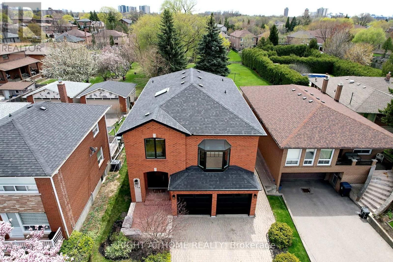 129 MAPLE LEAF DRIVE Image 7