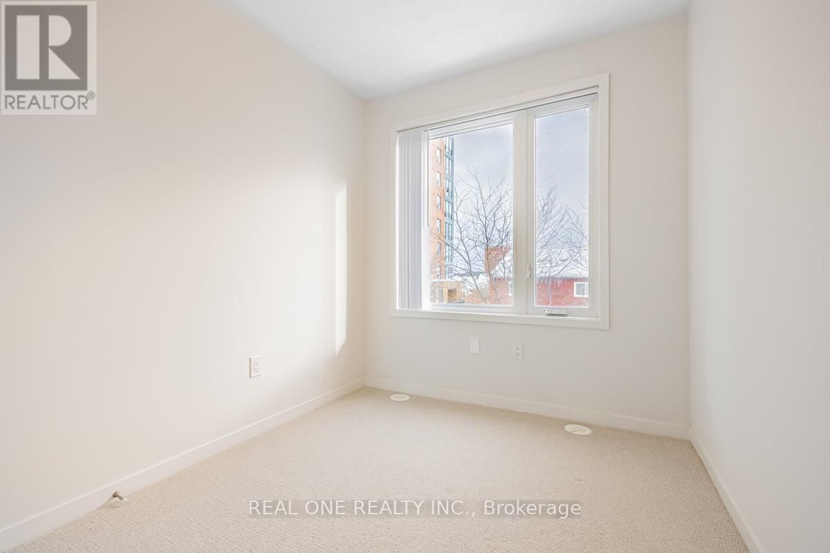 52 - 5 WILLIAM JACKSON WAY Image 16