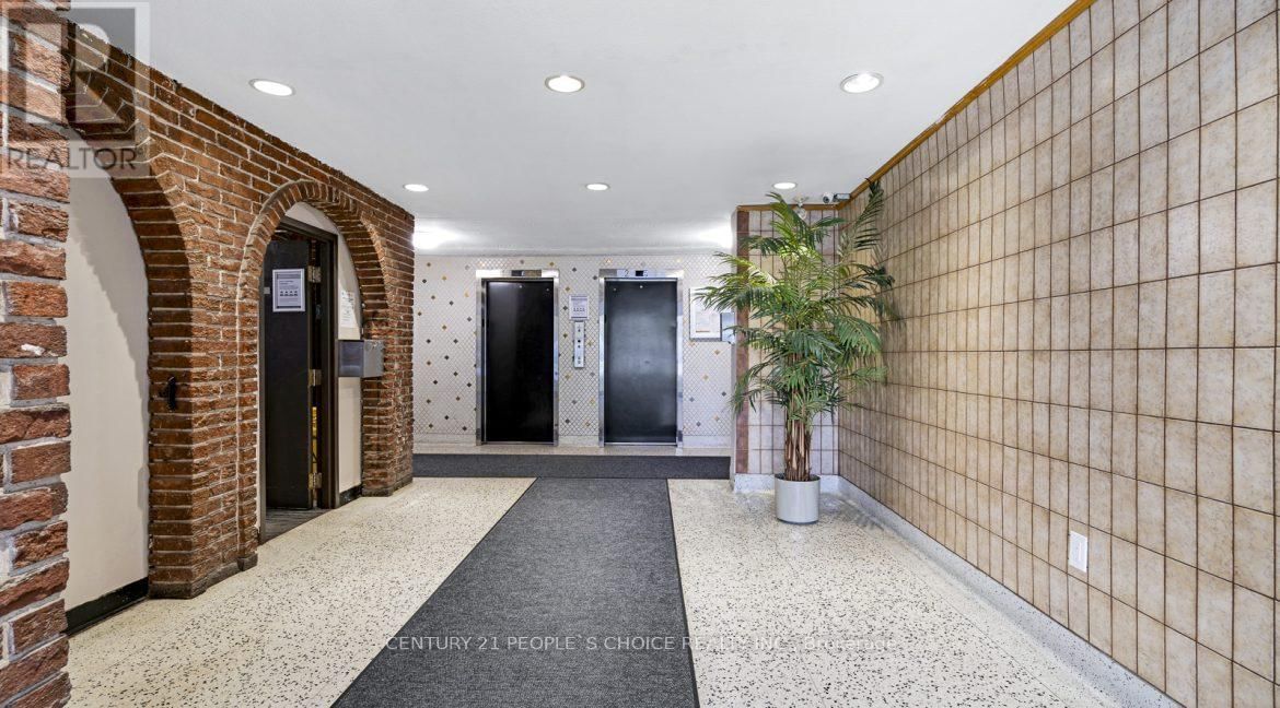 509 - 20 PAISLEY BOULEVARD WEST Image 5