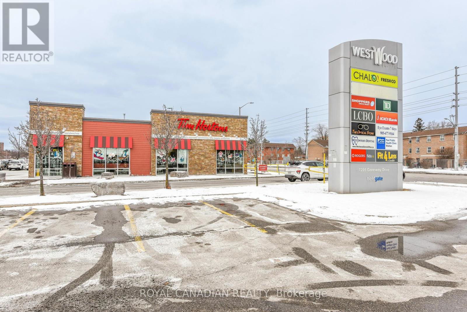 1E55 - 7215 GOREWAY DRIVE NORTH Image 16