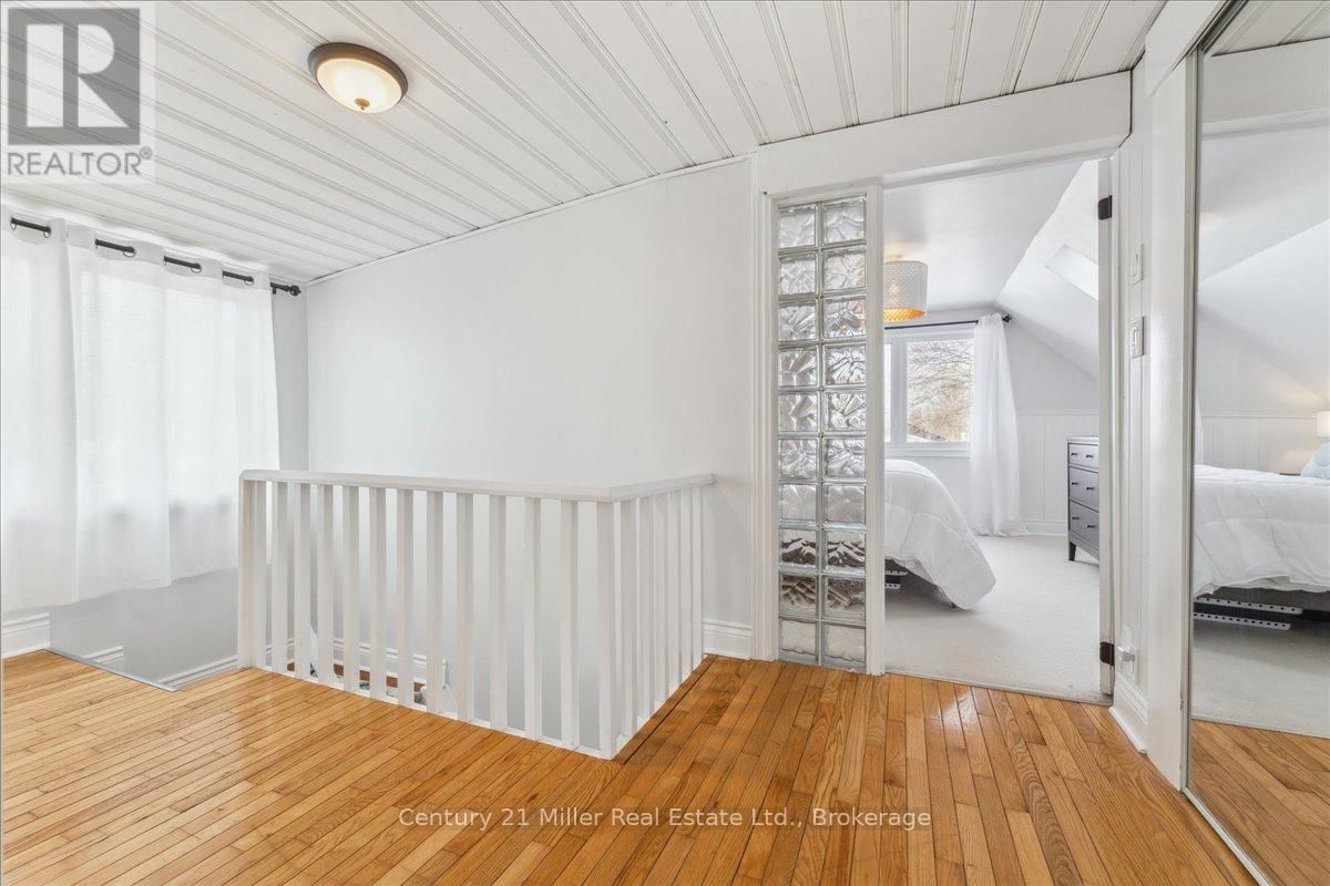 281 PEEL STREET Image 17