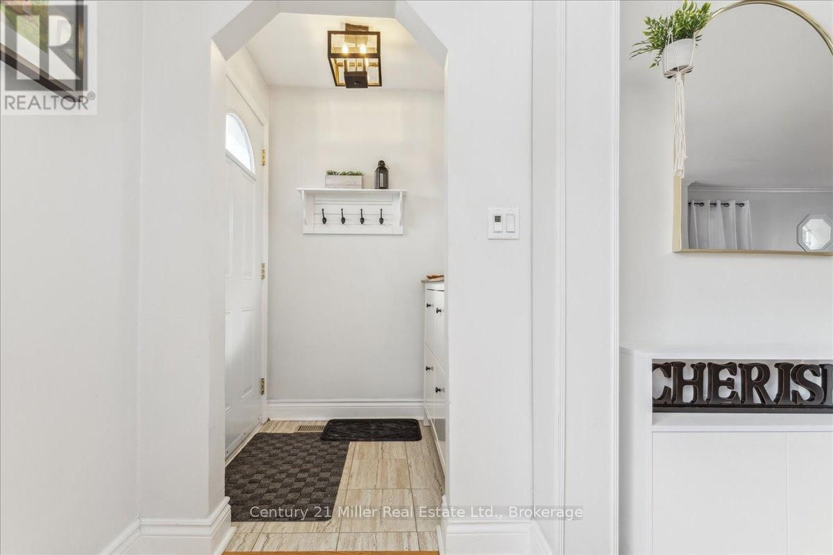 281 PEEL STREET Image 2