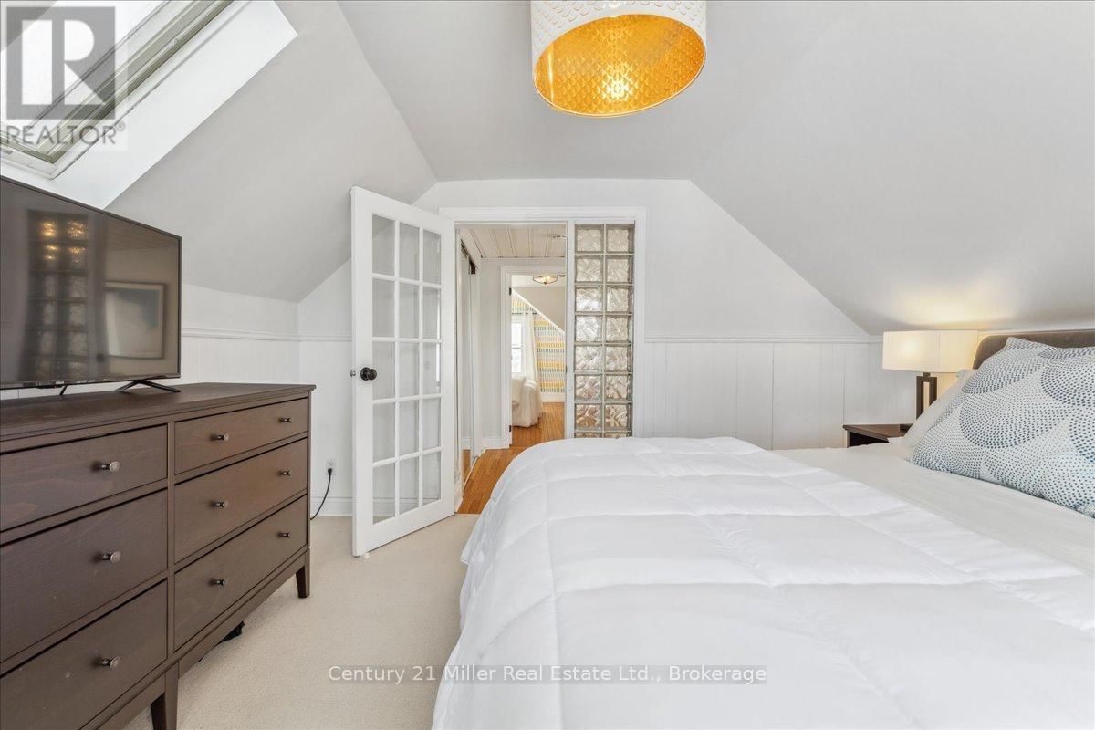 281 PEEL STREET Image 20