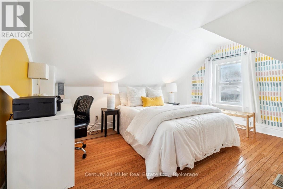 281 PEEL STREET Image 21