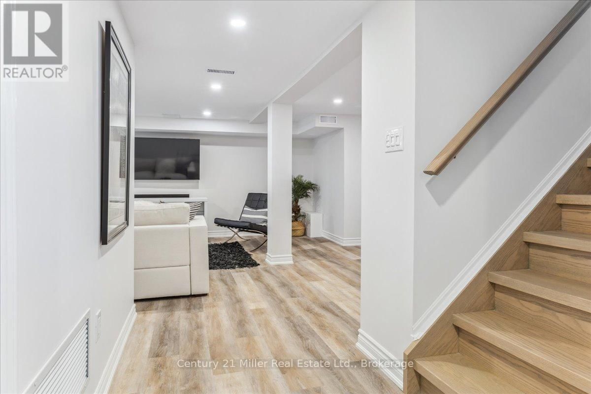 281 PEEL STREET Image 24