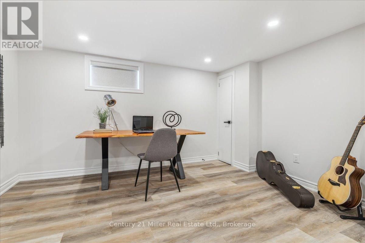 281 PEEL STREET Image 29