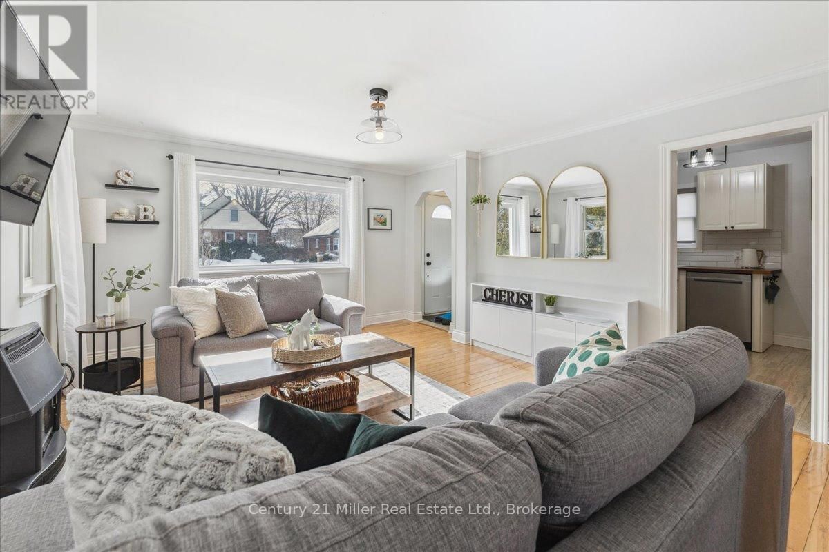 281 PEEL STREET Image 3