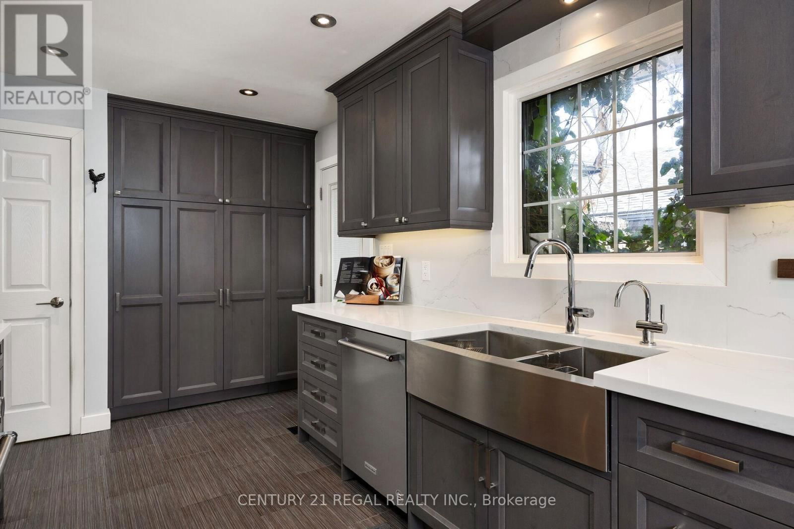 32 CEDARCREST DRIVE Image 6