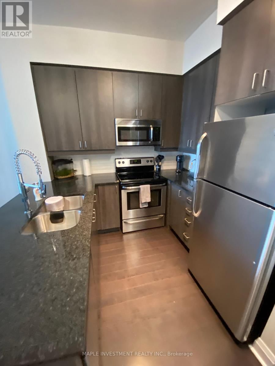 515 - 1185 THE QUEENSWAY WAY Image 6