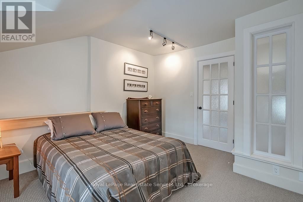 247 TRAFALGAR ROAD Image 23