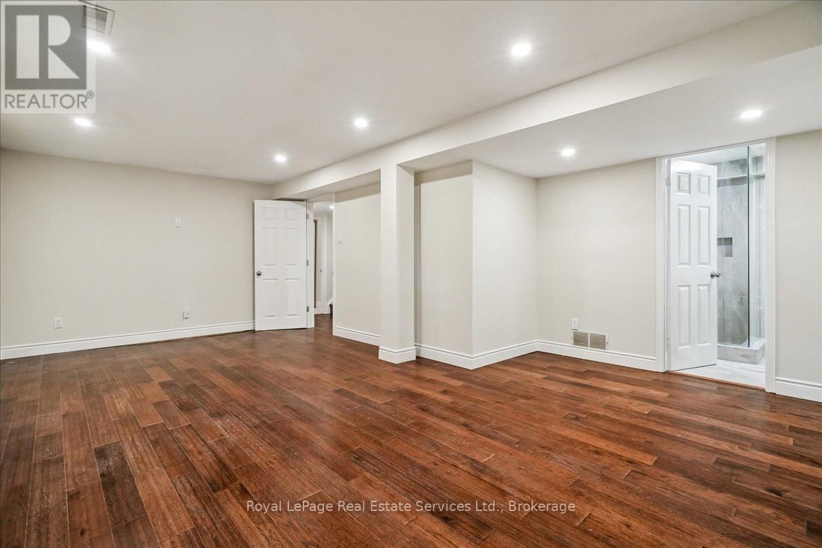 3 - 1513 UPPER MIDDLE ROAD Image 33