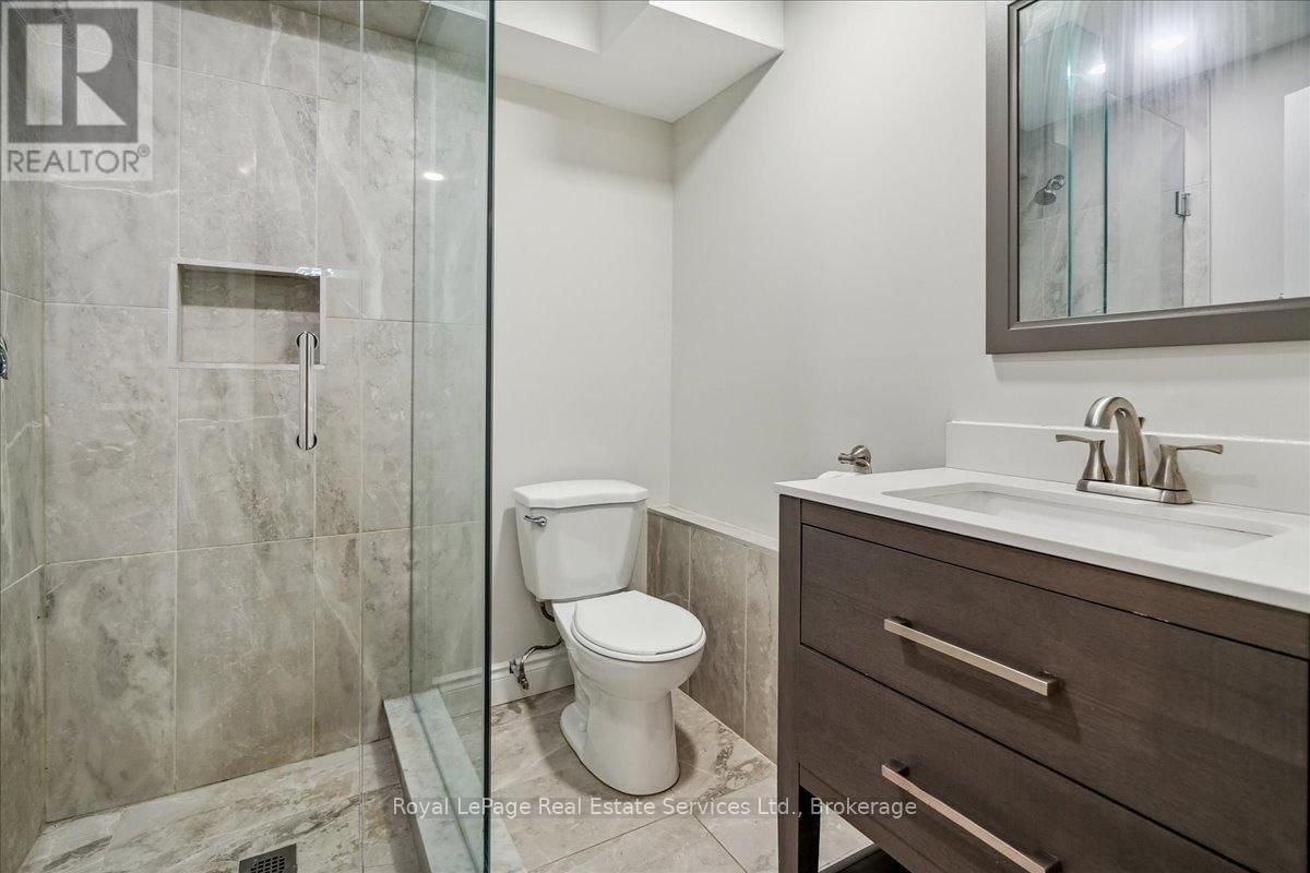 3 - 1513 UPPER MIDDLE ROAD Image 34