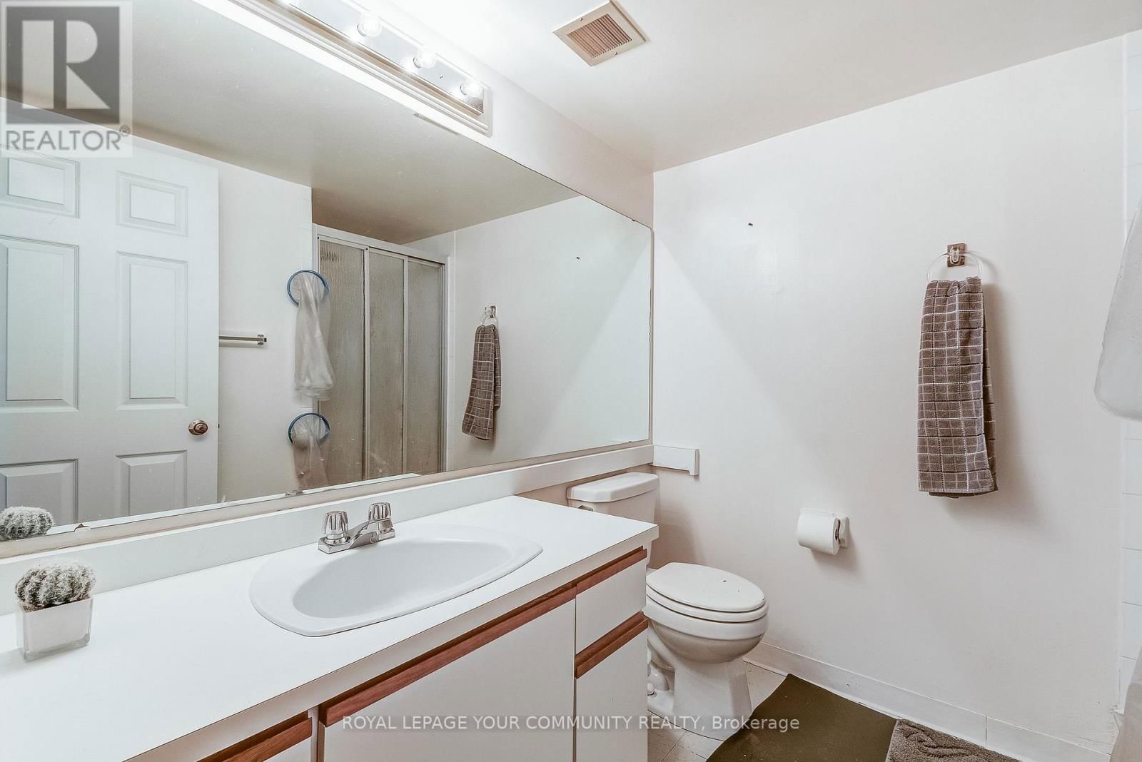 1004 - 95 LA ROSE AVENUE Image 16