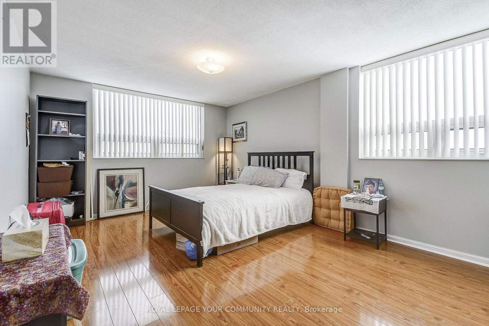 1004 - 95 LA ROSE AVENUE Image 17