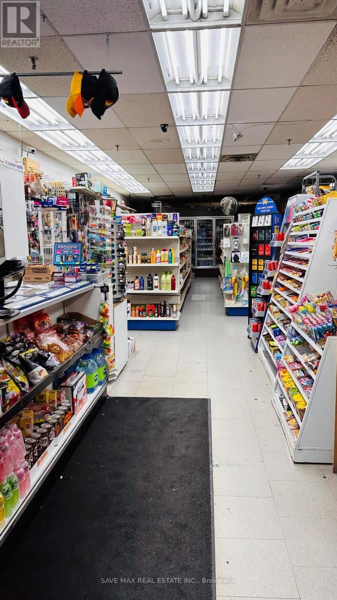 4- 2468 EGLINTON AVENUE WEST Image 2