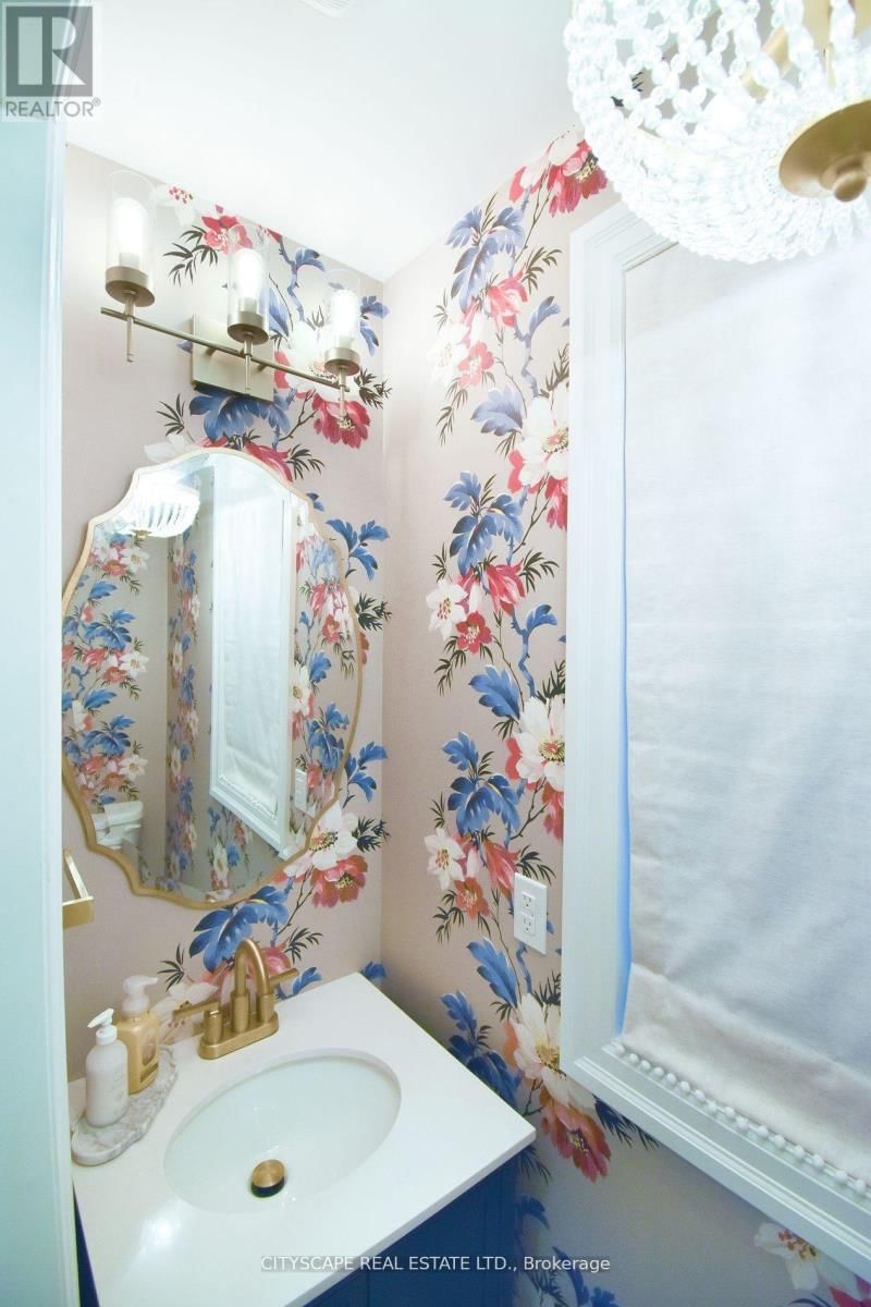 3961 KOENIG ROAD Image 22