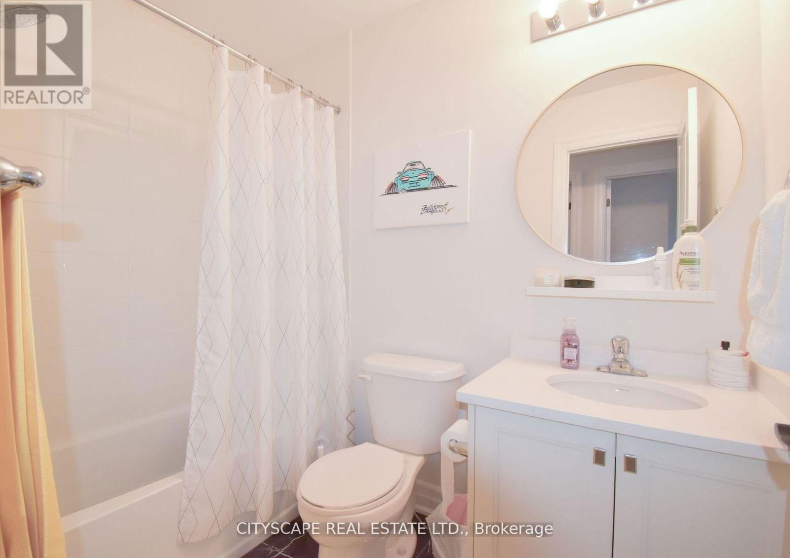 3961 KOENIG ROAD Image 30