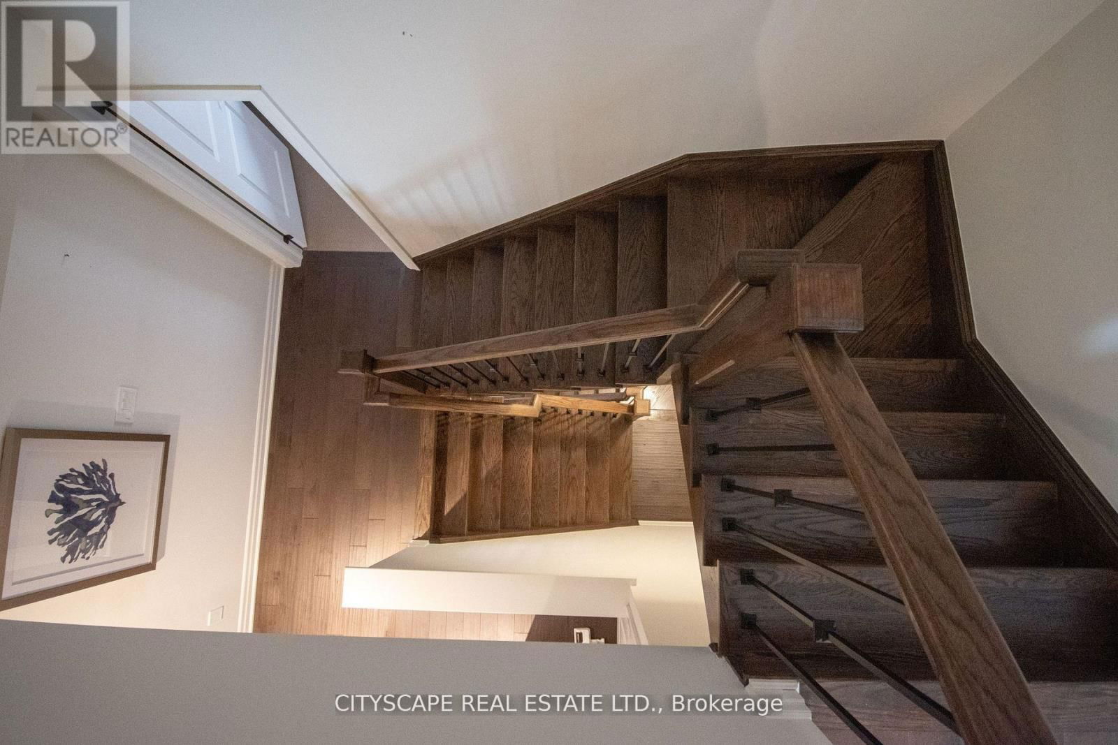 3961 KOENIG ROAD Image 31