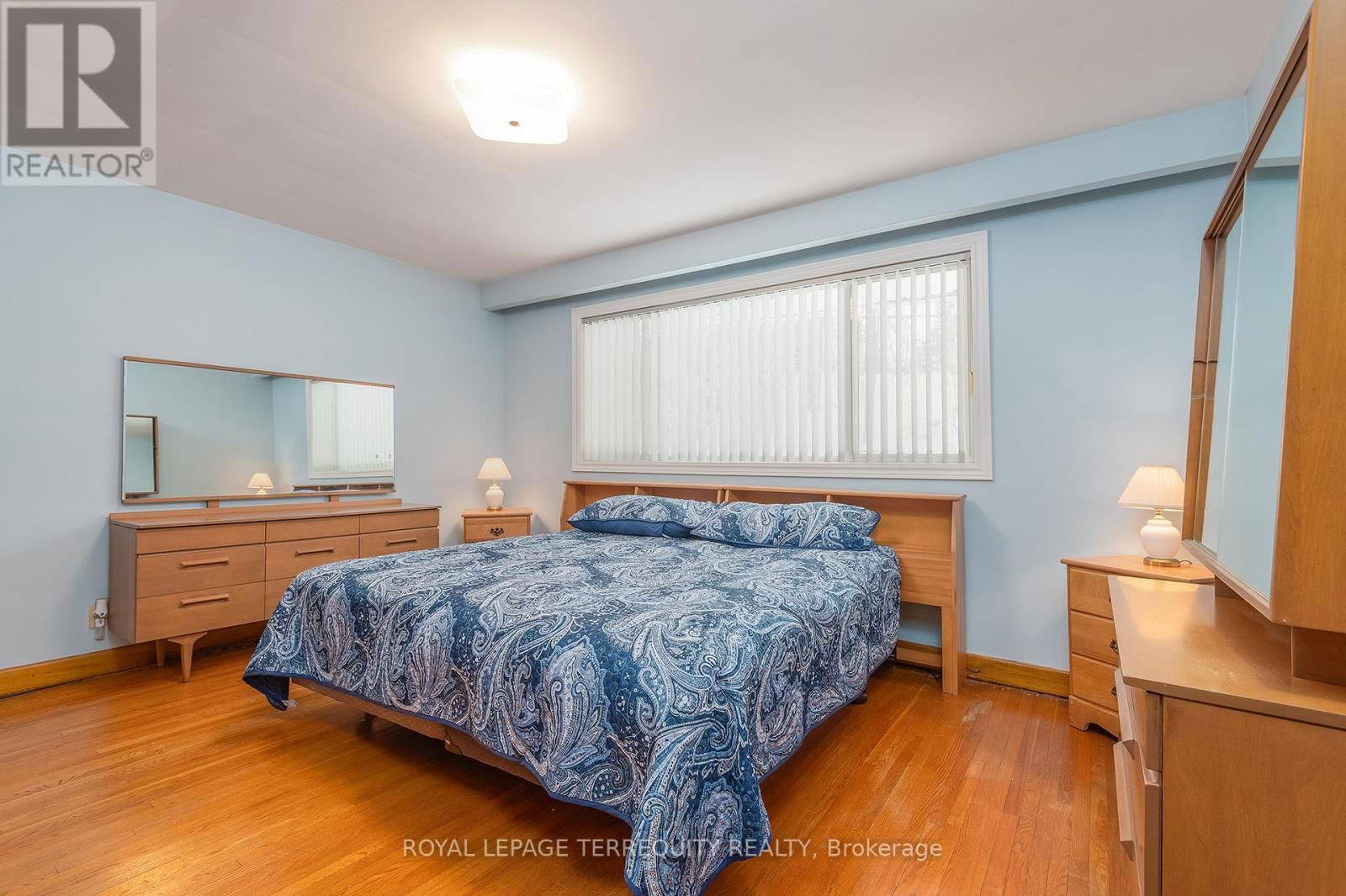 80 GLENADEN AVENUE EAST Image 15