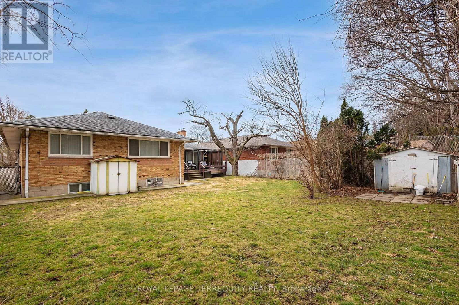 80 GLENADEN AVENUE EAST Image 41