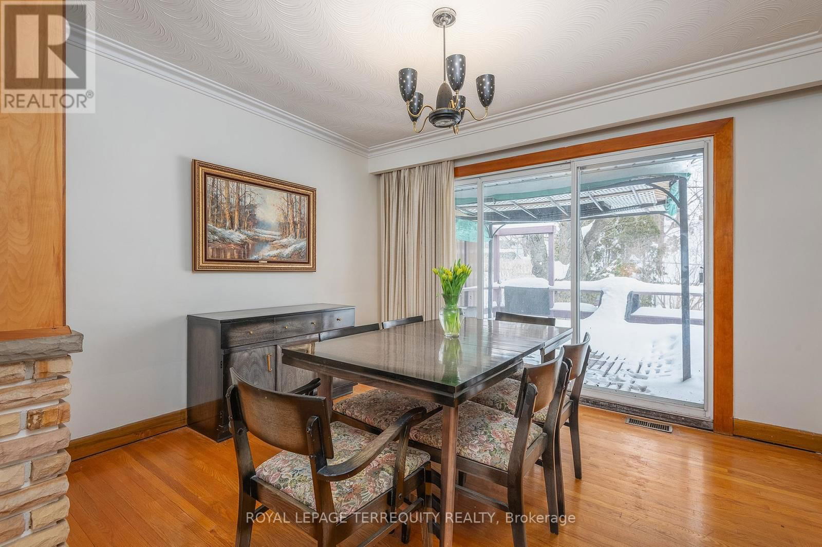 80 GLENADEN AVENUE EAST Image 9