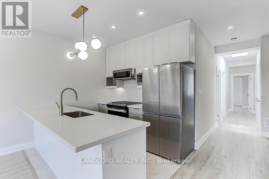 Upper - 44 FAIRBANK AVENUE Image 11
