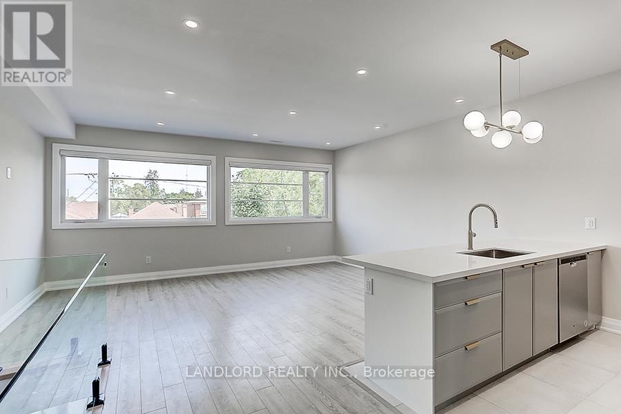 Upper - 44 FAIRBANK AVENUE Image 13