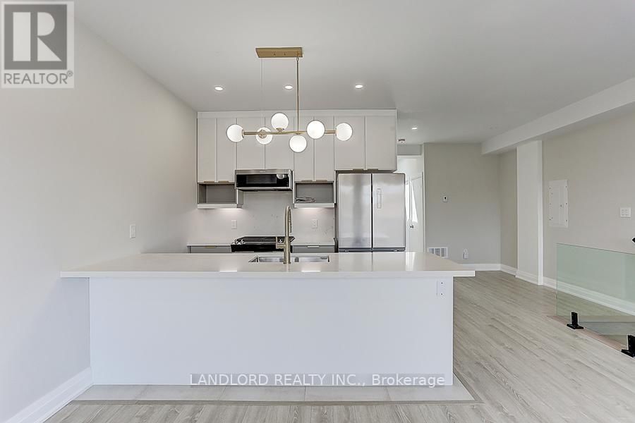 Upper - 44 FAIRBANK AVENUE Image 14