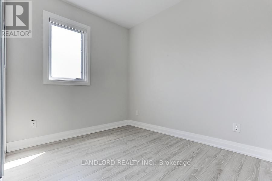 Upper - 44 FAIRBANK AVENUE Image 26