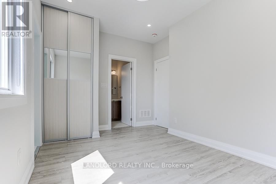Upper - 44 FAIRBANK AVENUE Image 30