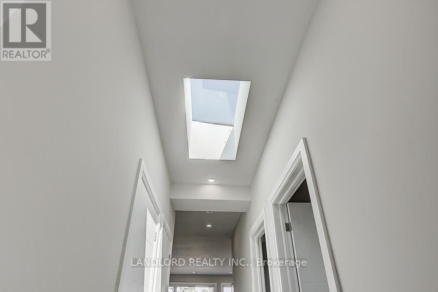 Upper - 44 FAIRBANK AVENUE Image 36
