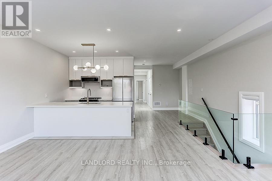 Upper - 44 FAIRBANK AVENUE Image 5