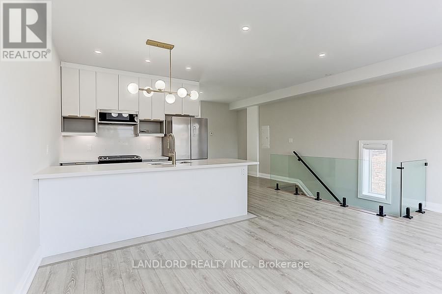 Upper - 44 FAIRBANK AVENUE Image 8