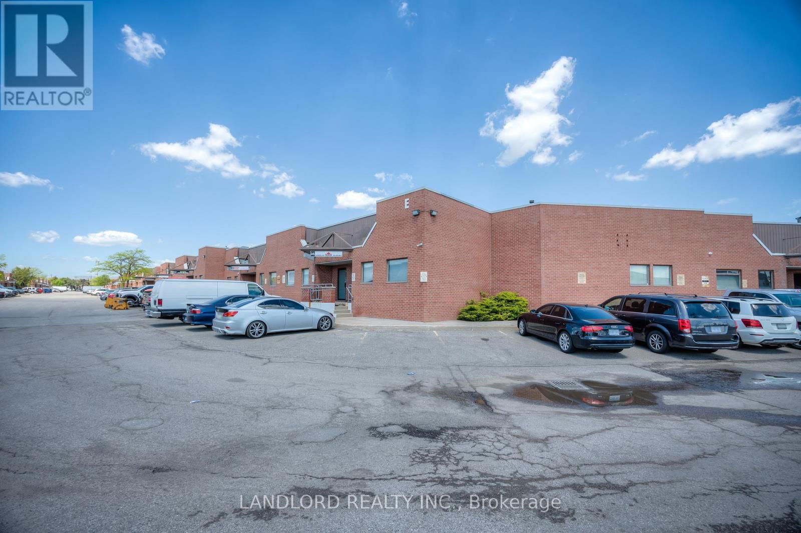 34 & 35 - 175 TORYORK DRIVE Image 1