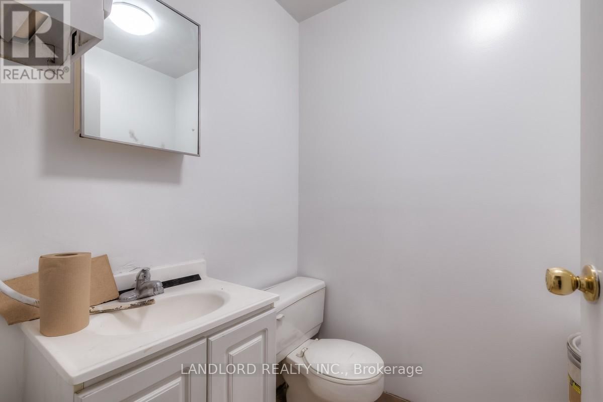 34 & 35 - 175 TORYORK DRIVE Image 19