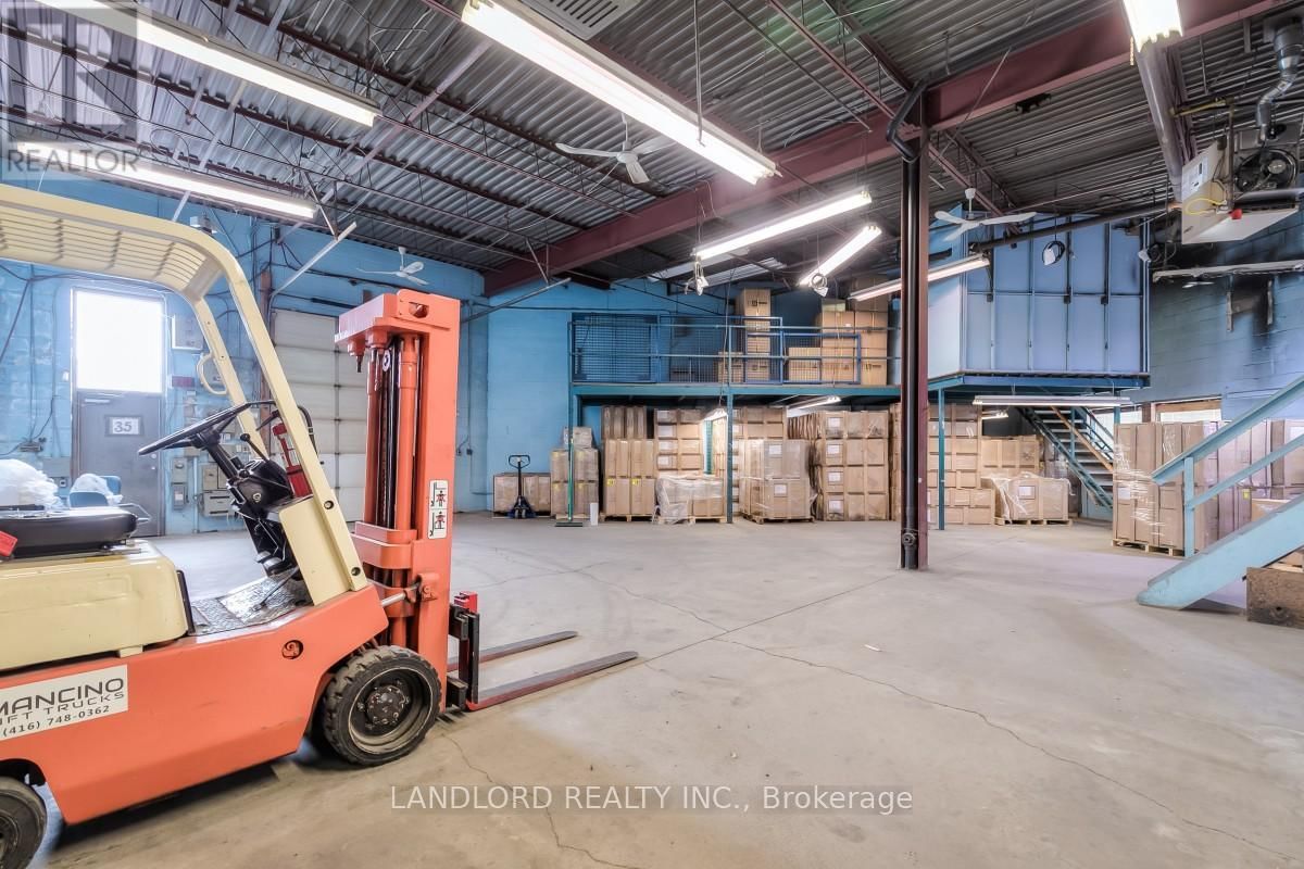 34 & 35 - 175 TORYORK DRIVE Image 4