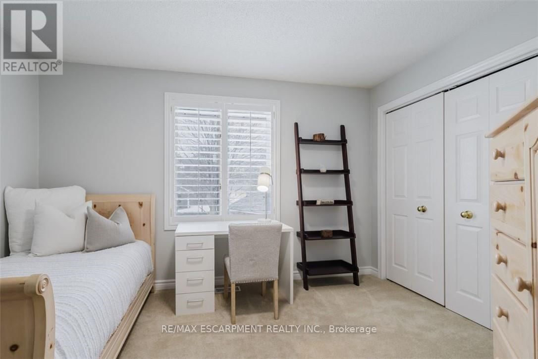 954 WINTERGREEN PLACE Image 30
