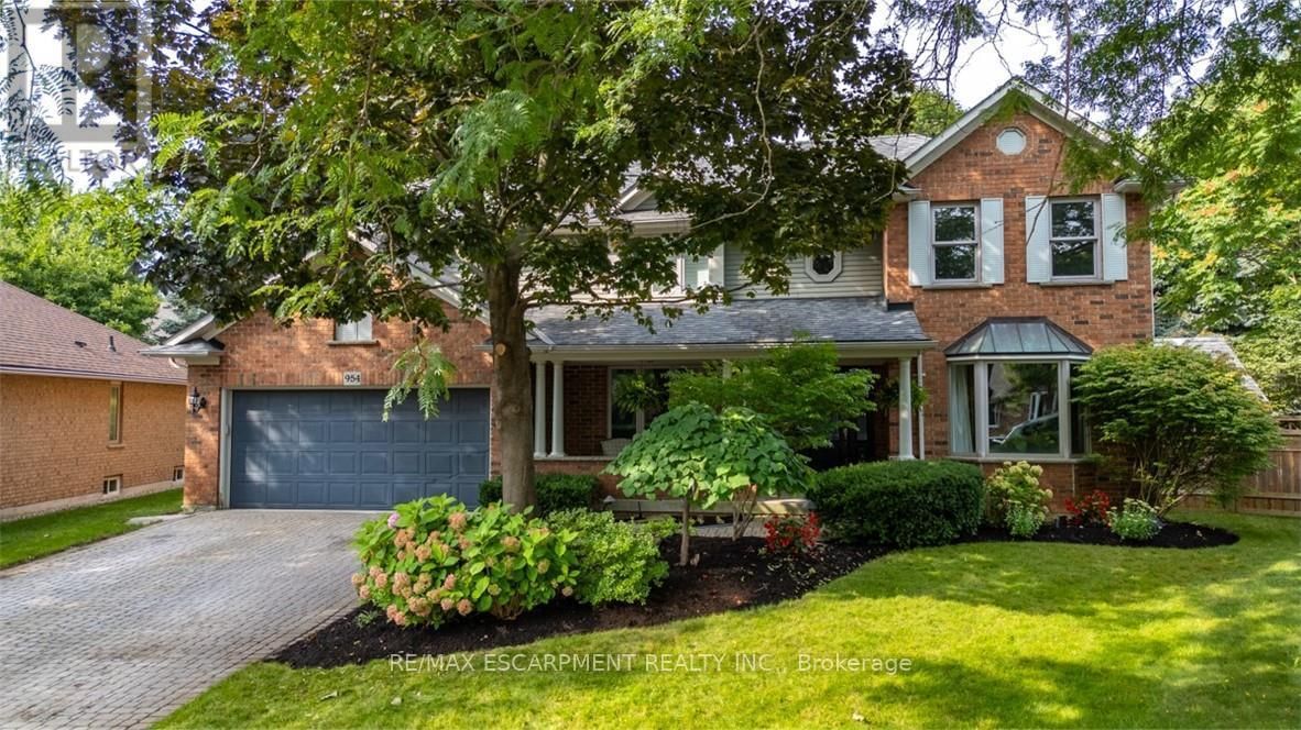954 WINTERGREEN PLACE Image 38