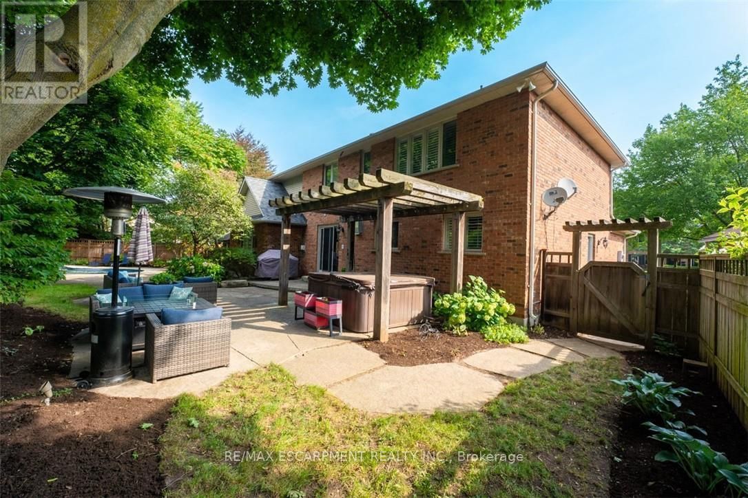 954 WINTERGREEN PLACE Image 41