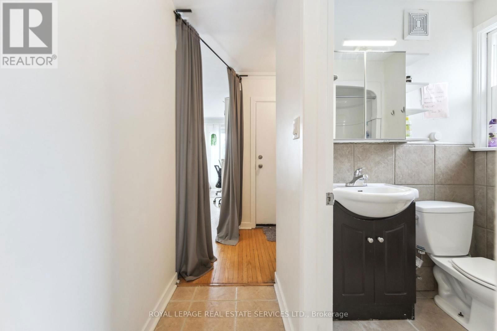 60 MURRIE STREET Image 32