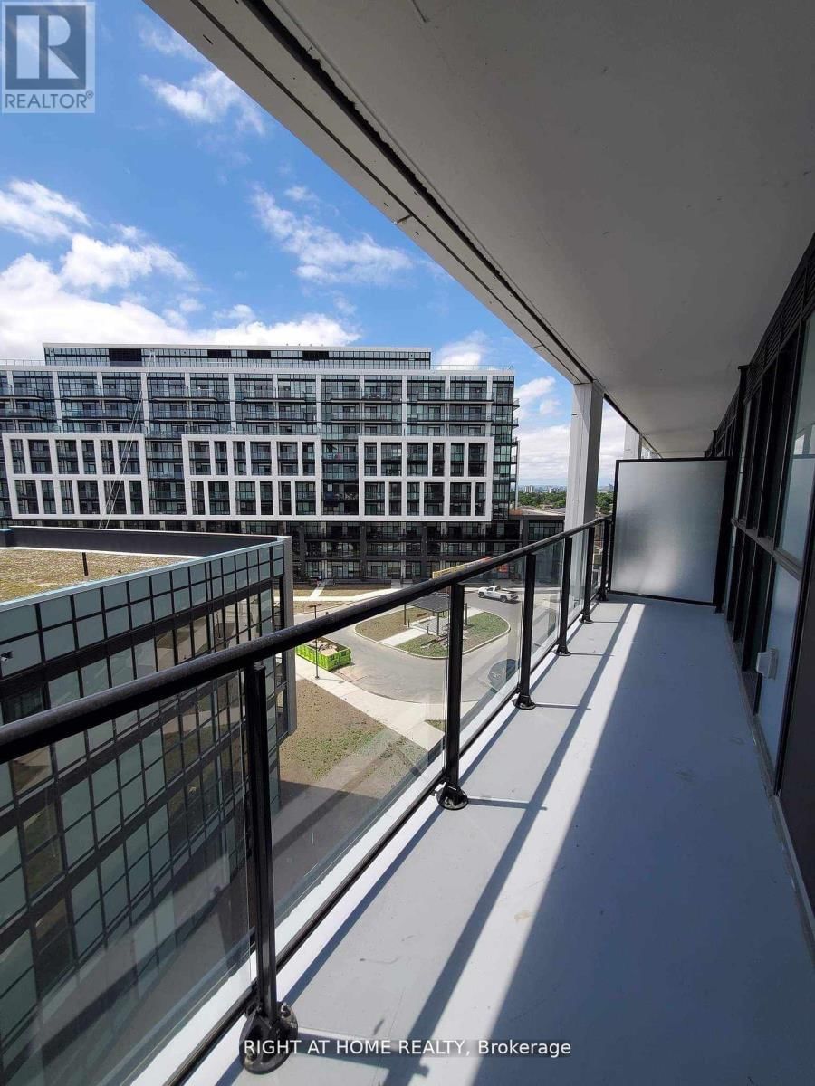 509 - 60 GEORGE BUTCHART DRIVE Image 12