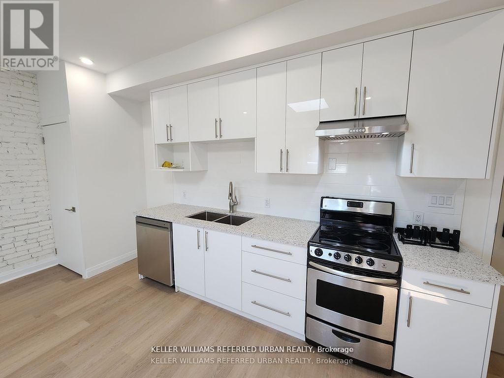3 - 998 BLOOR STREET WEST Image 1