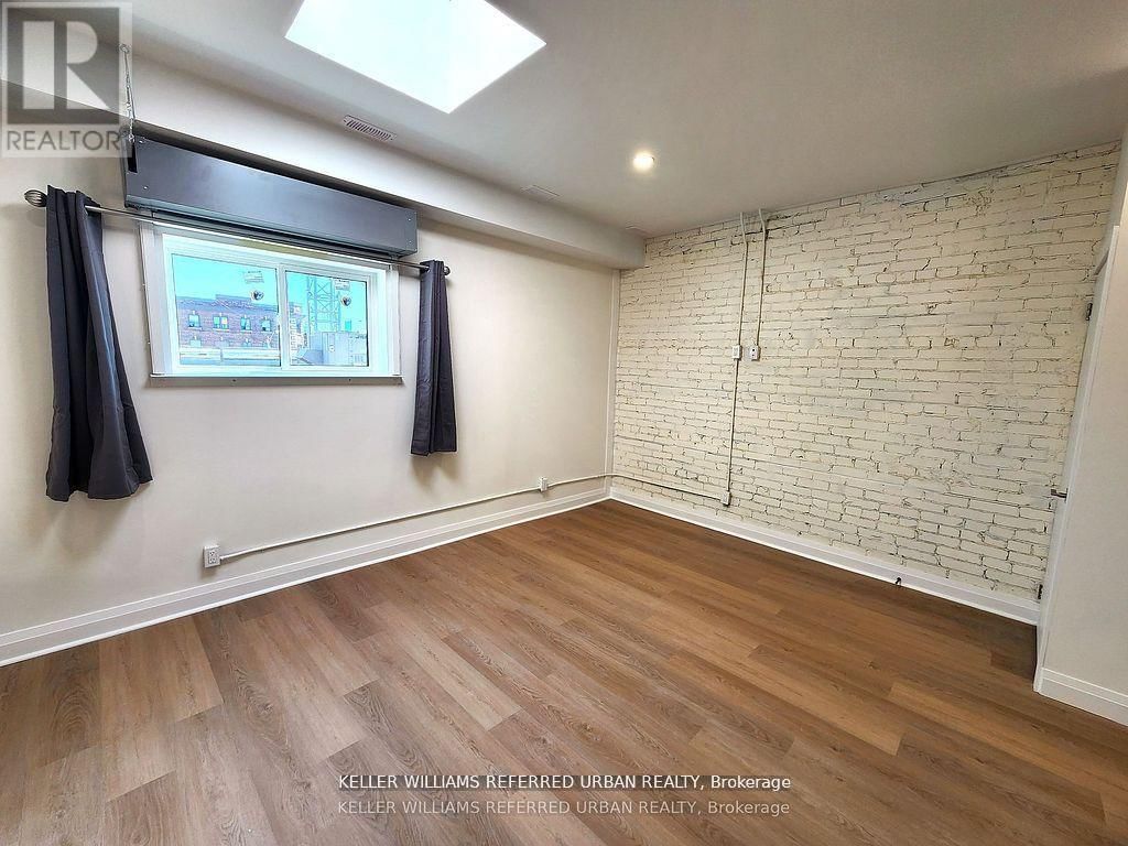 3 - 998 BLOOR STREET WEST Image 3