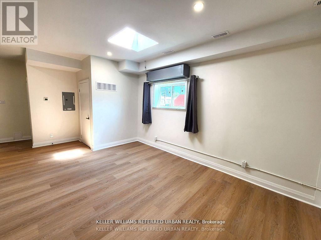 3 - 998 BLOOR STREET WEST Image 4