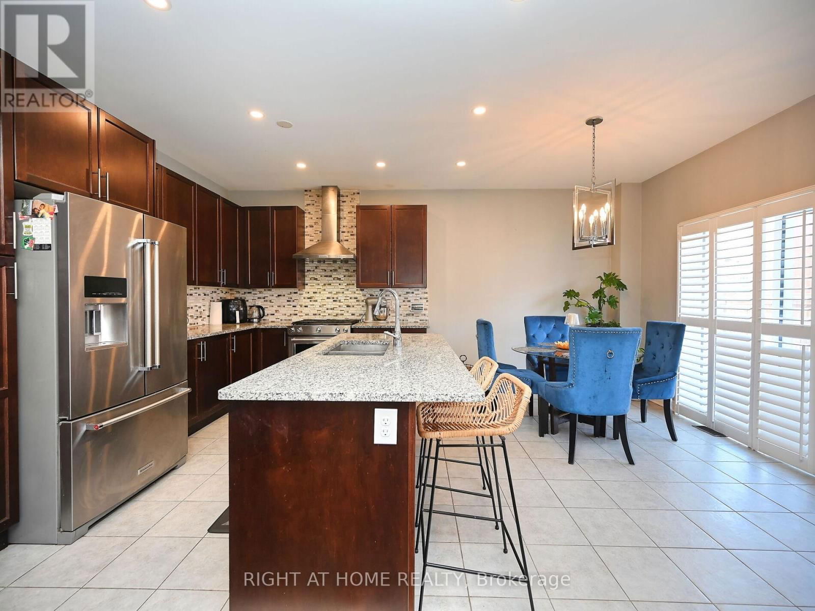 1019 URELL WAY Image 13