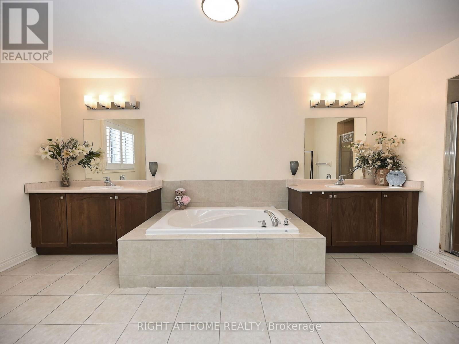 1019 URELL WAY Image 28