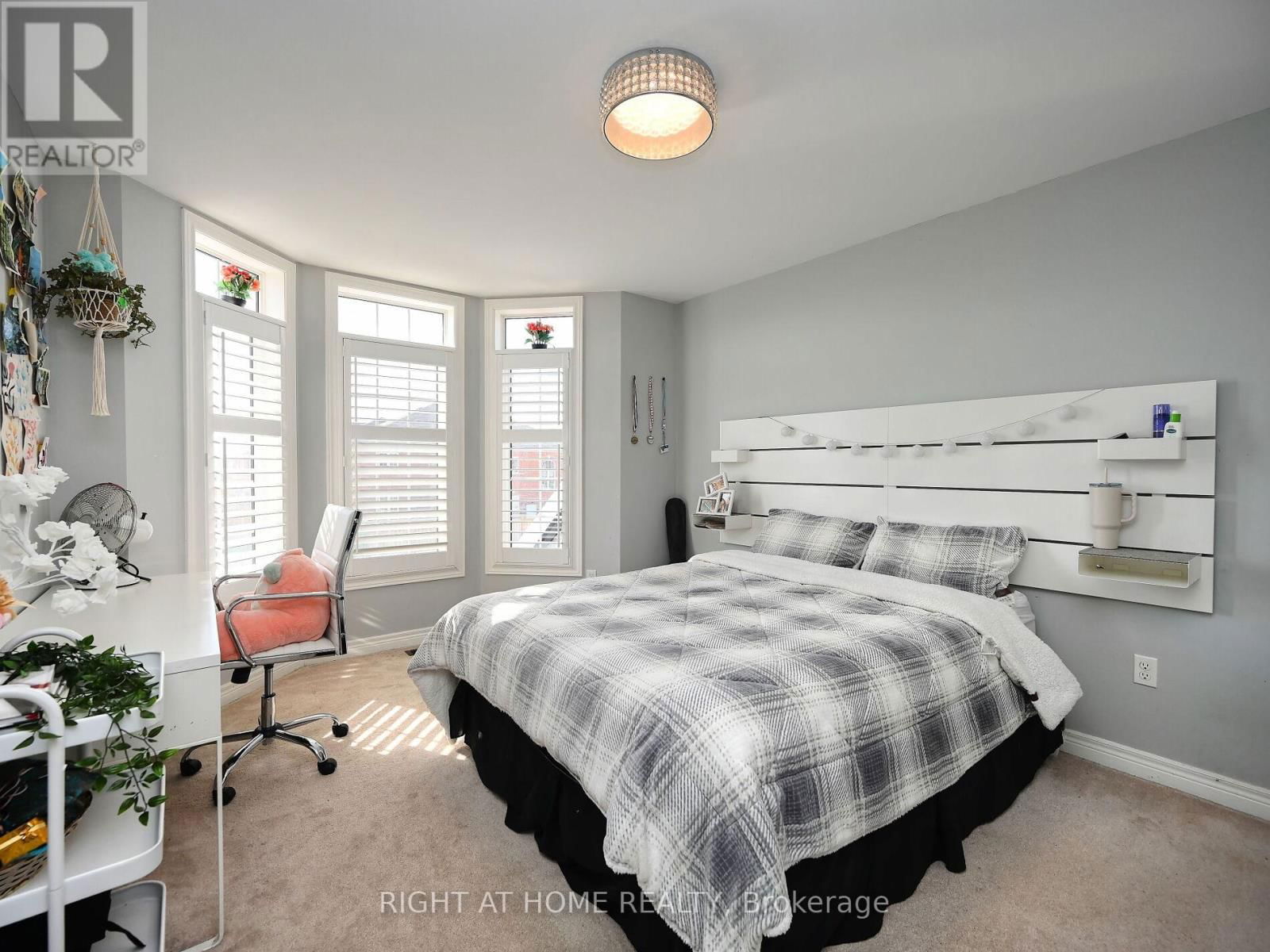 1019 URELL WAY Image 35